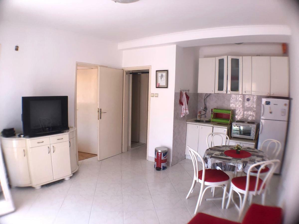 One Bedroom Apartment 500M From The Beach Budva Exterior photo